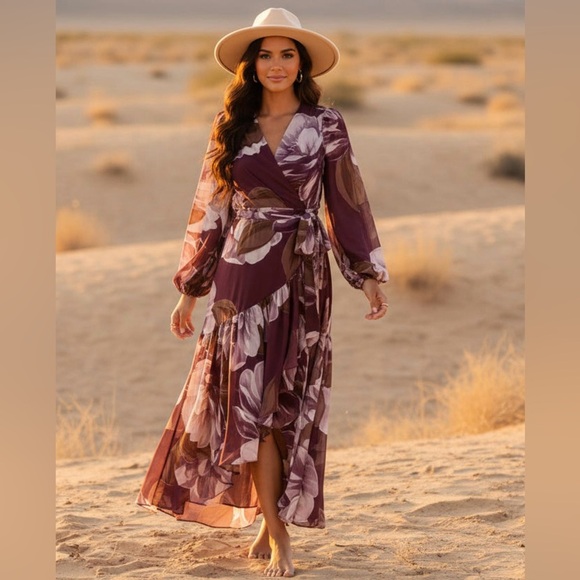 Onetheland Dresses & Skirts - Chic Long Sleeve Floral Maxi Dress